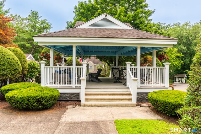 43 Country Walk 43, Shelton, CT 06484