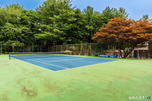 43 Country Walk 43, Shelton, CT 06484