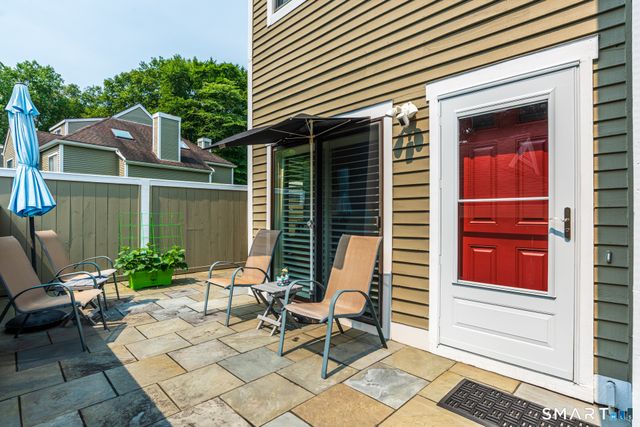 43 Country Walk 43, Shelton, CT 06484