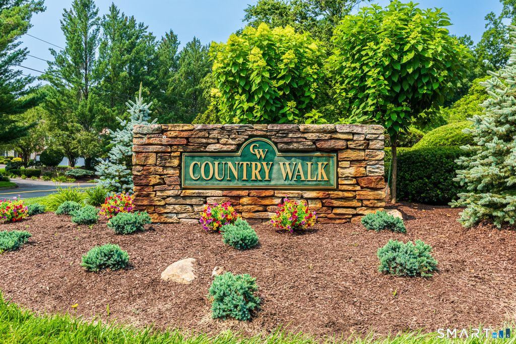 43 Country Walk 43, Shelton, CT 06484