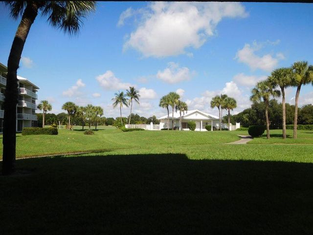 2461 Village Boulevard 102, West Palm Beach, FL 33409