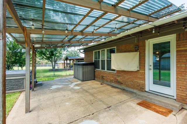 841 Patti Drive, Bedford, TX 76022