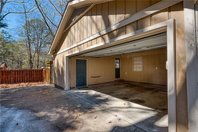 4 Wayne St, Rome, GA 30165