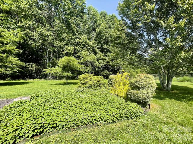 35 Sheffield Place, Brevard, NC 28712