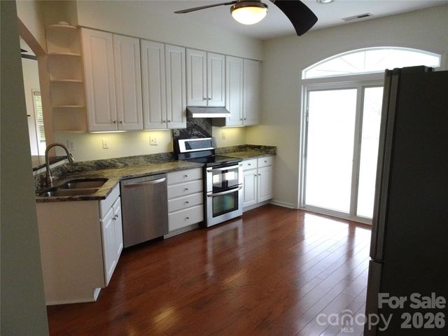 35 Sheffield Place, Brevard, NC 28712