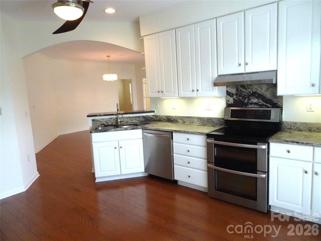 35 Sheffield Place, Brevard, NC 28712