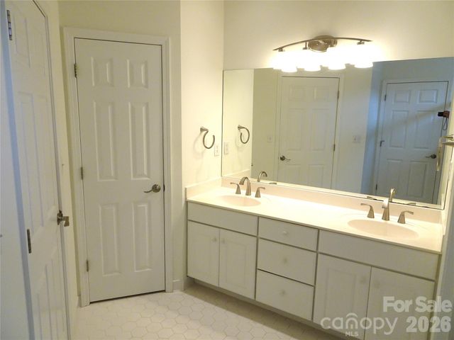 35 Sheffield Place, Brevard, NC 28712