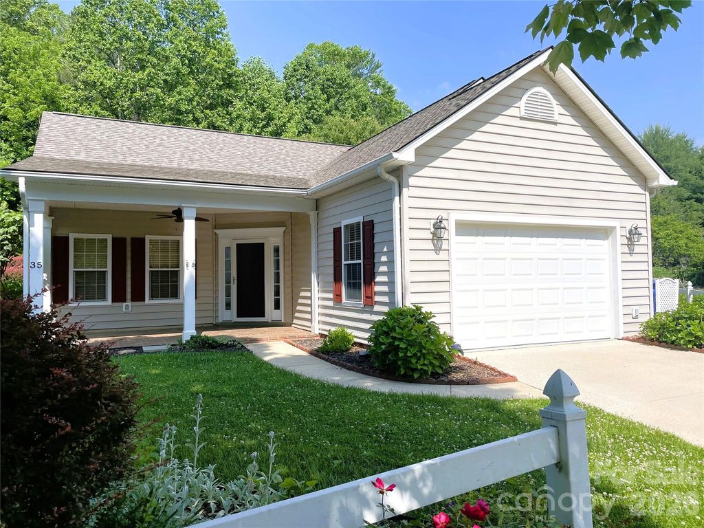 35 Sheffield Place, Brevard, NC 28712