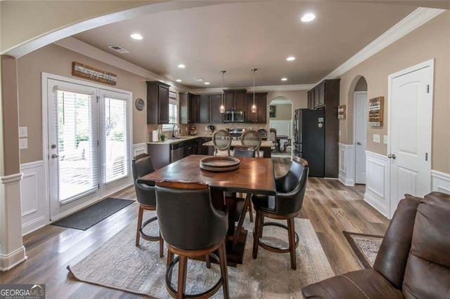 4230 Hopewell Manor Drive, Cumming, GA 30028