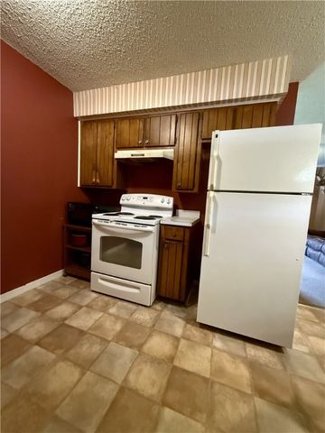 303 W Valley Street, Ola, AR 72853