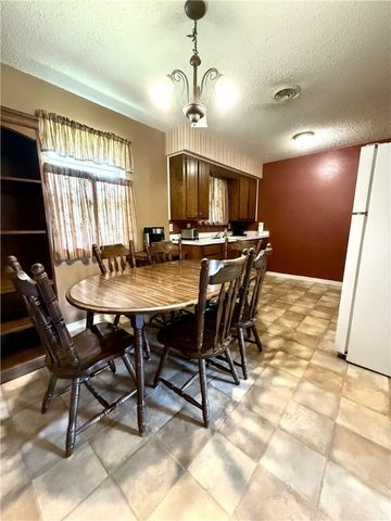 303 W Valley Street, Ola, AR 72853