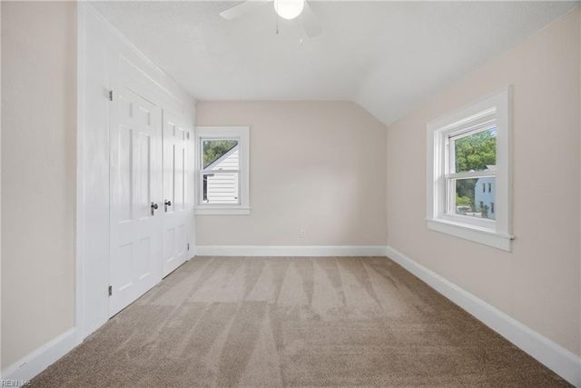21 Aylwin RD, Portsmouth, VA 23702