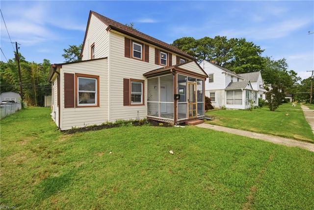 21 Aylwin RD, Portsmouth, VA 23702