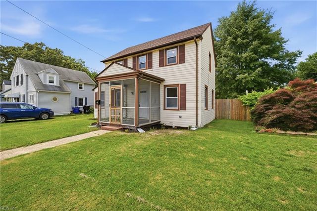 21 Aylwin RD, Portsmouth, VA 23702