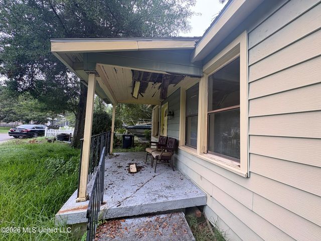 131 Ocean Wave Avenue, Long Beach, MS 39560
