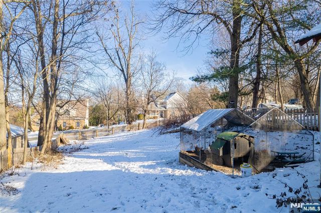 20 Alpine Road, Montville Township, NJ 07082