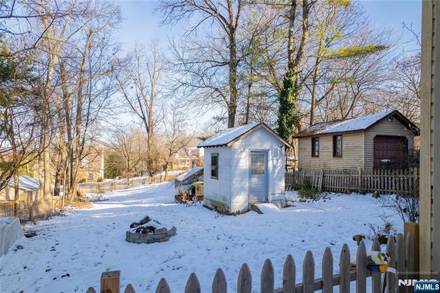 20 Alpine Road, Montville Township, NJ 07082