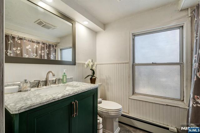 20 Alpine Road, Montville Township, NJ 07082