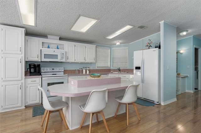 3010 93RD STREET E, Palmetto, FL 34221