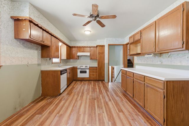 800 E Sunrise, Derby, KS 67037