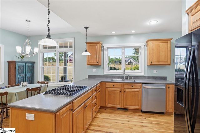 32 Riverfront Lane, Simpsonville, SC 29681