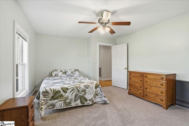 32 Riverfront Lane, Simpsonville, SC 29681