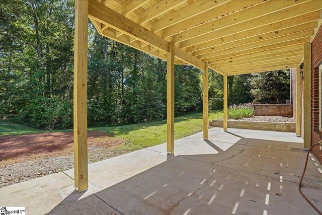 32 Riverfront Lane, Simpsonville, SC 29681