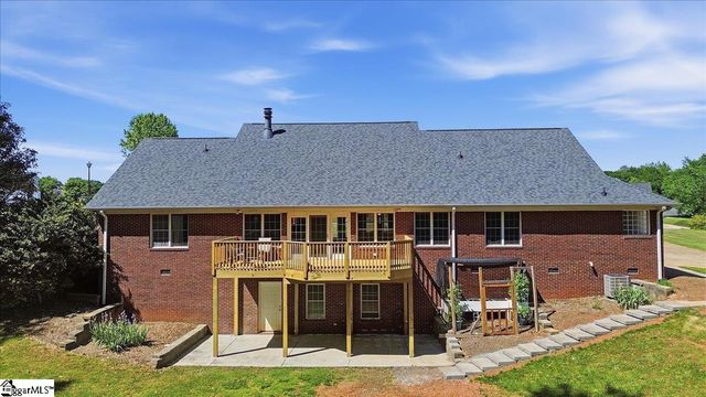 32 Riverfront Lane, Simpsonville, SC 29681