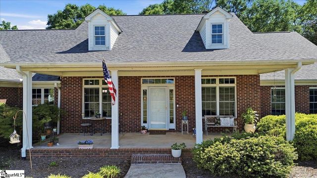 32 Riverfront Lane, Simpsonville, SC 29681