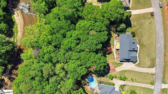 32 Riverfront Lane, Simpsonville, SC 29681