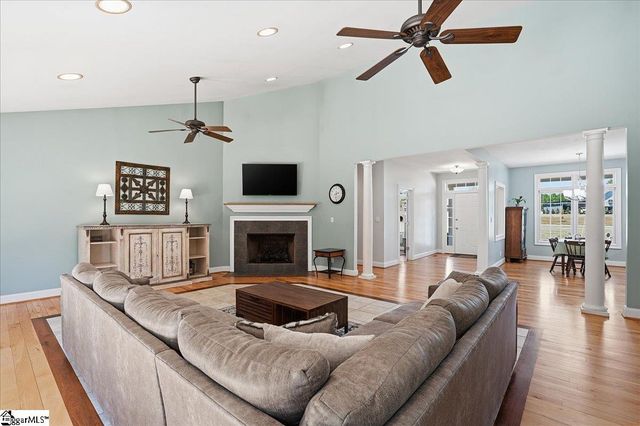 32 Riverfront Lane, Simpsonville, SC 29681
