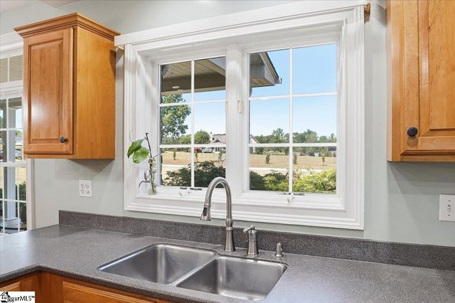 32 Riverfront Lane, Simpsonville, SC 29681