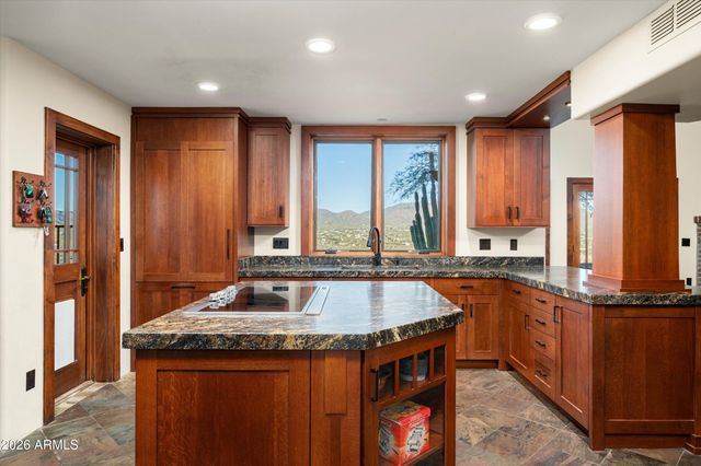 39050 N 52ND Street, Cave Creek, AZ 85331