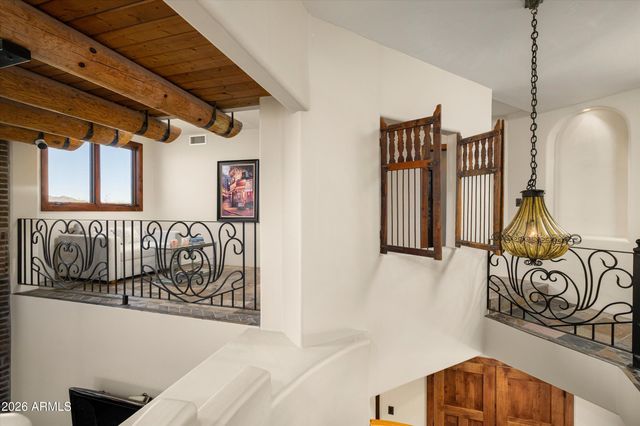 39050 N 52ND Street, Cave Creek, AZ 85331