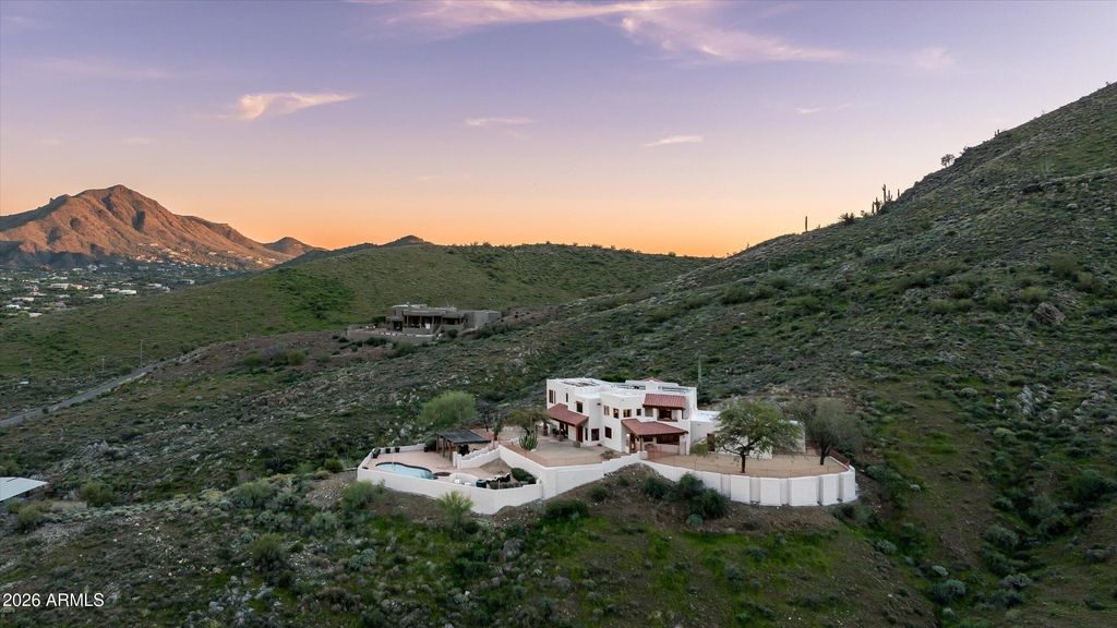 39050 N 52ND Street, Cave Creek, AZ 85331