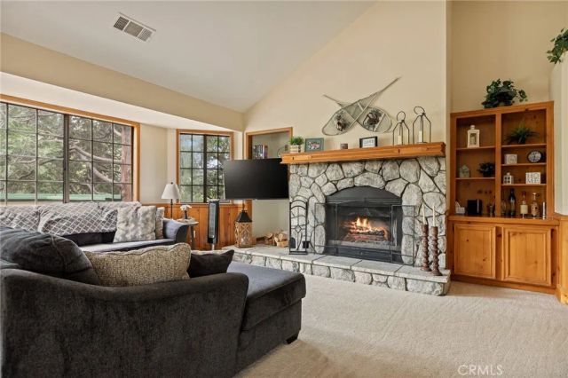 1108 Grass Valley Road, Lake Arrowhead, CA 92352