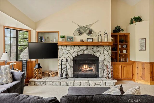 1108 Grass Valley Road, Lake Arrowhead, CA 92352