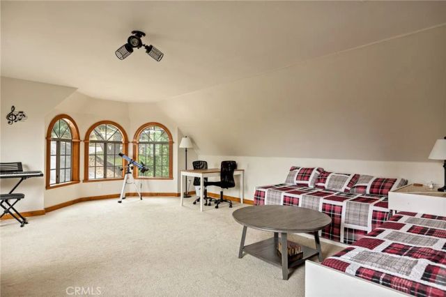 1108 Grass Valley Road, Lake Arrowhead, CA 92352