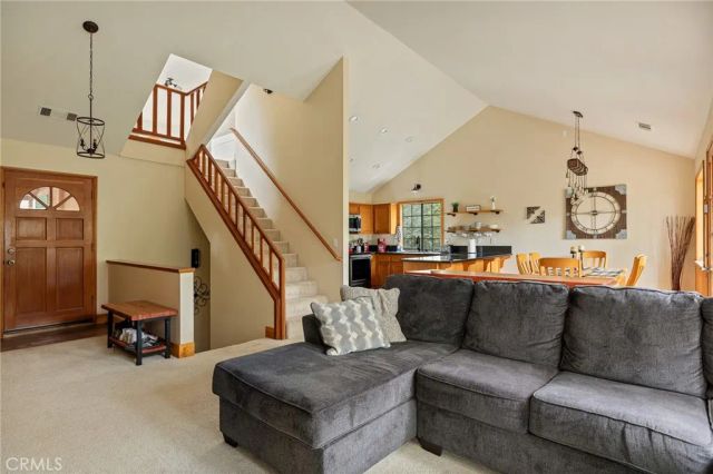 1108 Grass Valley Road, Lake Arrowhead, CA 92352