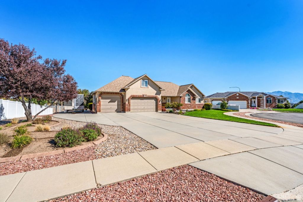 4838 W CHERRY LAUREL LN, West Jordan, UT 84081 — photo 3