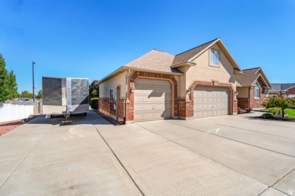 4838 W CHERRY LAUREL LN, West Jordan, UT 84081 — photo 5