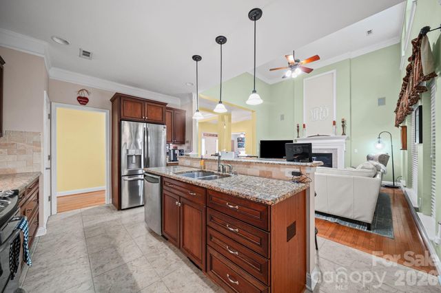 7712 Woodcrest Drive, Stanley, NC 28164