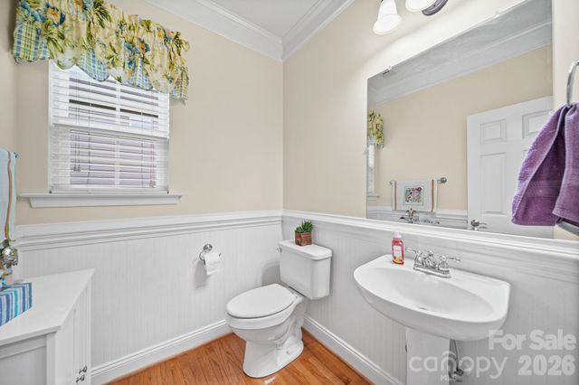 7712 Woodcrest Drive, Stanley, NC 28164