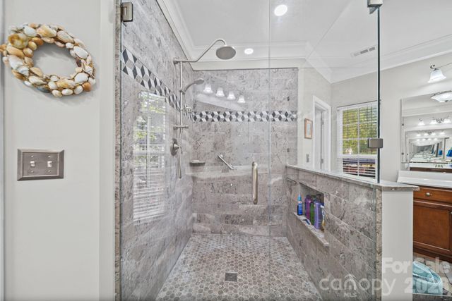 7712 Woodcrest Drive, Stanley, NC 28164