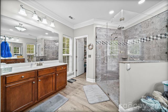 7712 Woodcrest Drive, Stanley, NC 28164