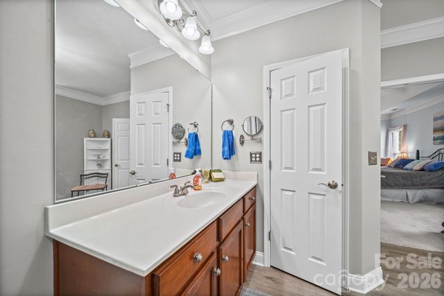 7712 Woodcrest Drive, Stanley, NC 28164