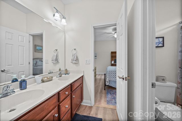 7712 Woodcrest Drive, Stanley, NC 28164