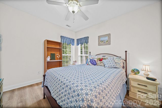 7712 Woodcrest Drive, Stanley, NC 28164