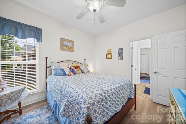 7712 Woodcrest Drive, Stanley, NC 28164