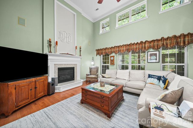 7712 Woodcrest Drive, Stanley, NC 28164